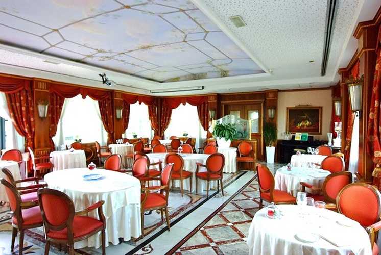 Restaurante stradivari Hotel Andreola central Milán Restaurante stradivari Hotel Andreola central Milán