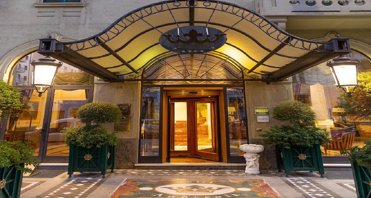 VENGA Y DISFRUTE DE LA MEJOR EXPERIENCIA Hotel Andreola central Milán VENGA Y DISFRUTE DE LA MEJOR EXPERIENCIA Hotel Andreola central Milán