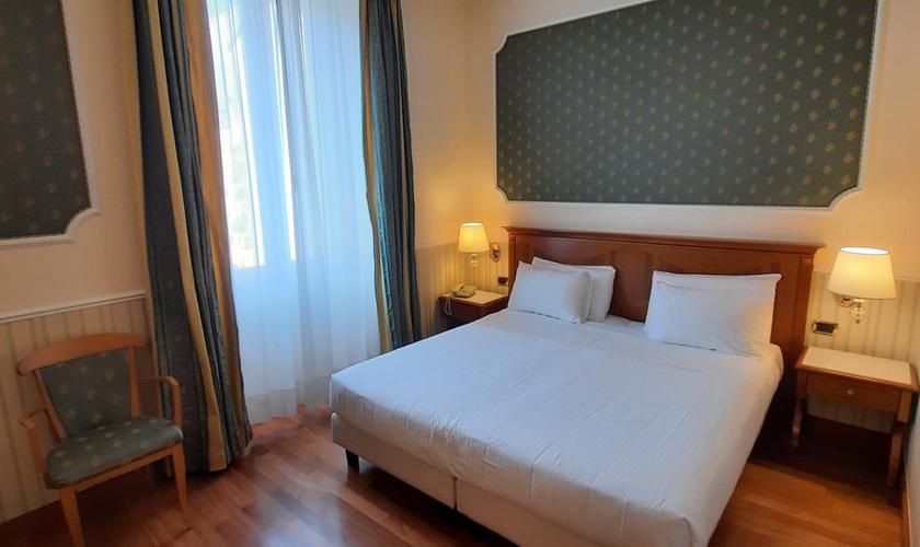 DOS HABITACIONES ADJACENTES DOBLES O TWIN Hotel Andreola central Milán DOS HABITACIONES ADJACENTES DOBLES O TWIN Hotel Andreola central Milán