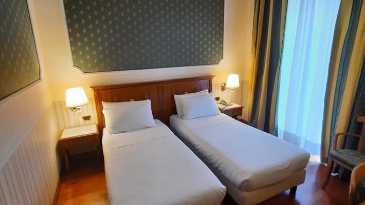 HABITACIÓN TWIN CLÁSICA Hotel Andreola central Milán HABITACIÓN TWIN CLÁSICA Hotel Andreola central Milán