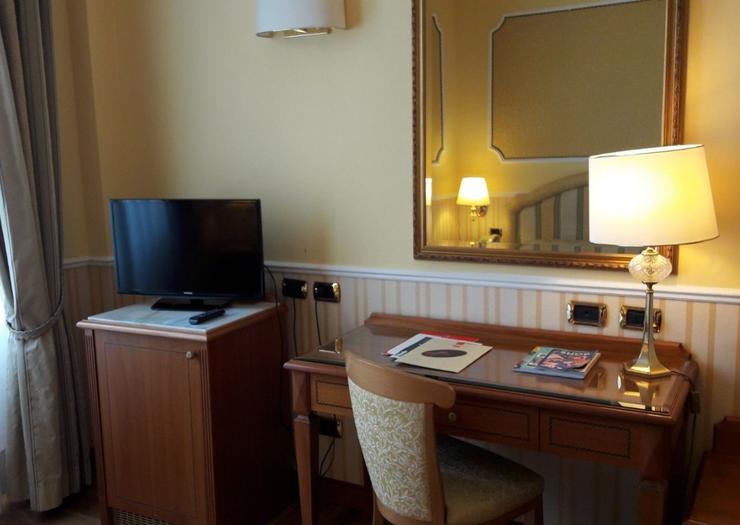 HABITACIÓN DOBLE CLÁSICA Hotel Andreola central Milán HABITACIÓN DOBLE CLÁSICA Hotel Andreola central Milán